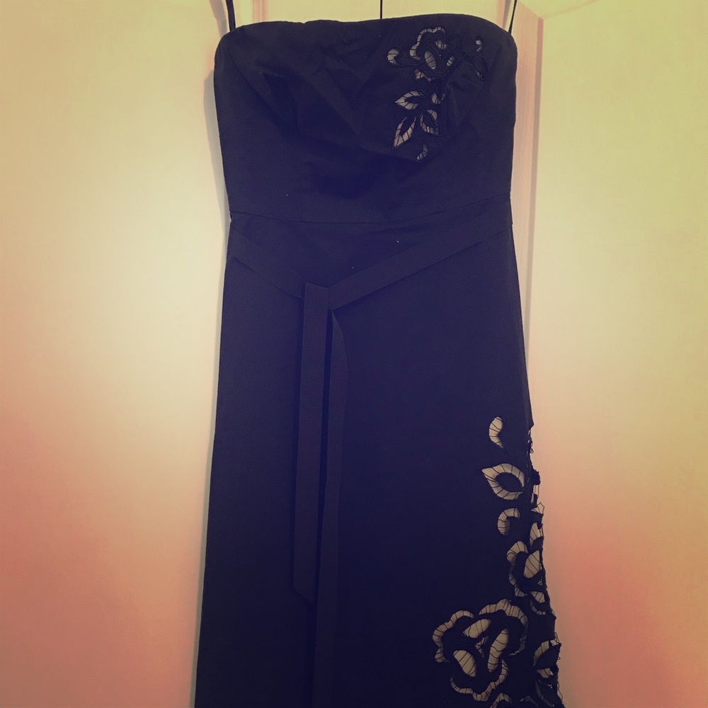 Strapless A-line dress with floral cutouts